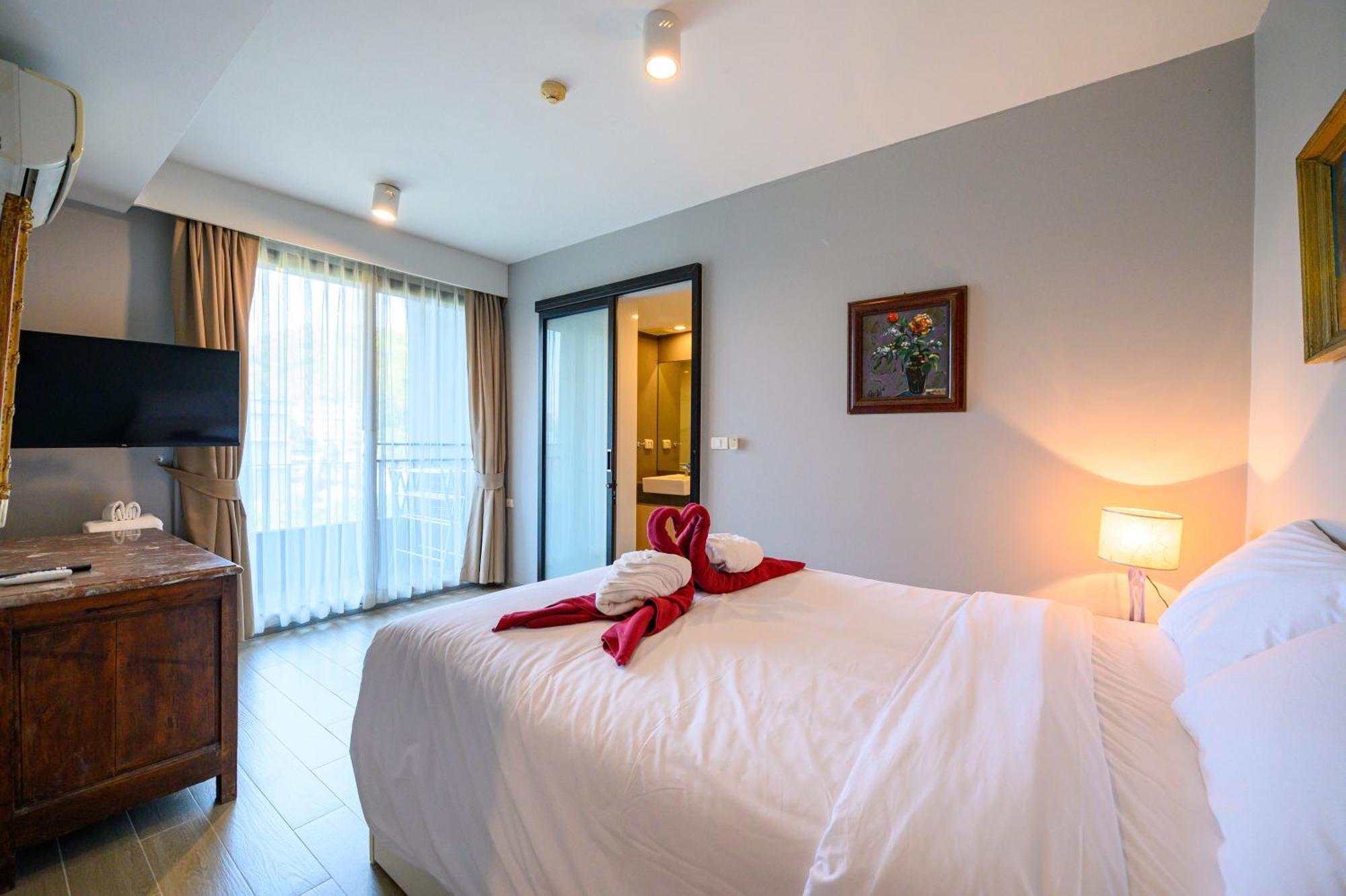 6Th Avenue Surin Beach Экстерьер фото