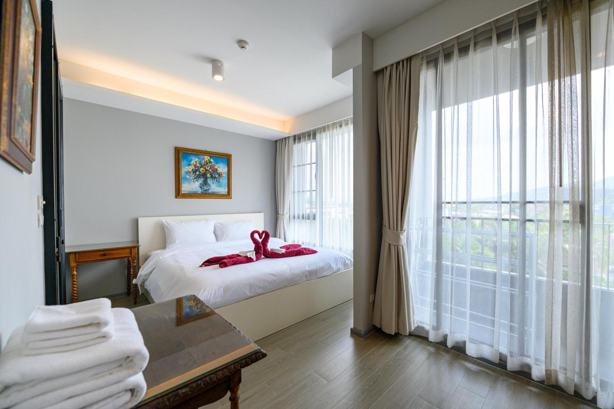 6Th Avenue Surin Beach Экстерьер фото